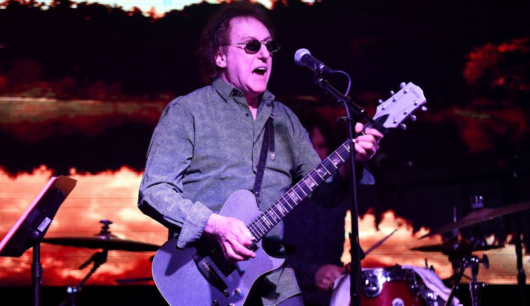 Rock Legend Denny Laine, Guitarist for Paul McCartney & Wings and Moody Blues, Passes Away at 79