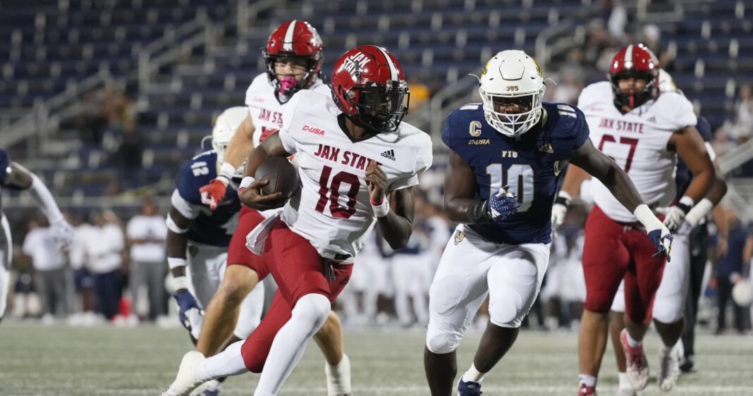 Top College Bowl Picks for 2023-24 Season: Expert Predictions and Odds Against the Spread