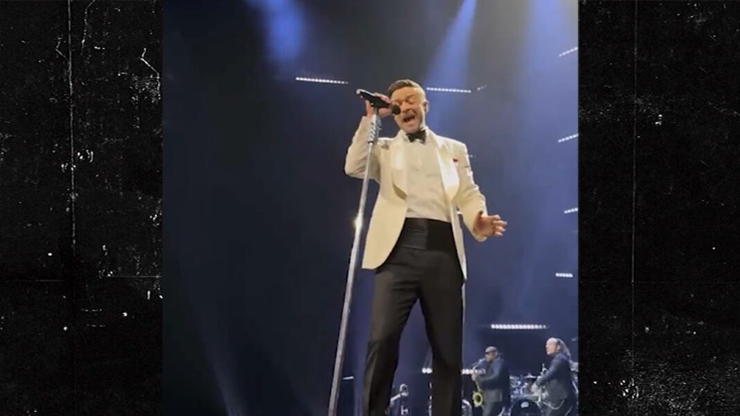 Superstar Justin Timberlake Takes the Stage at the Glitzy Opening of a Vegas Resort