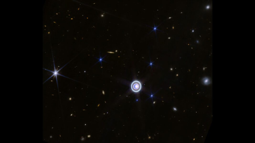 Stunning New Year Photo: Uranus ‘rings’ in the New Year from Space