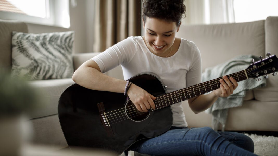 13 Crucial Skills to Master as a Beginner Guitarist