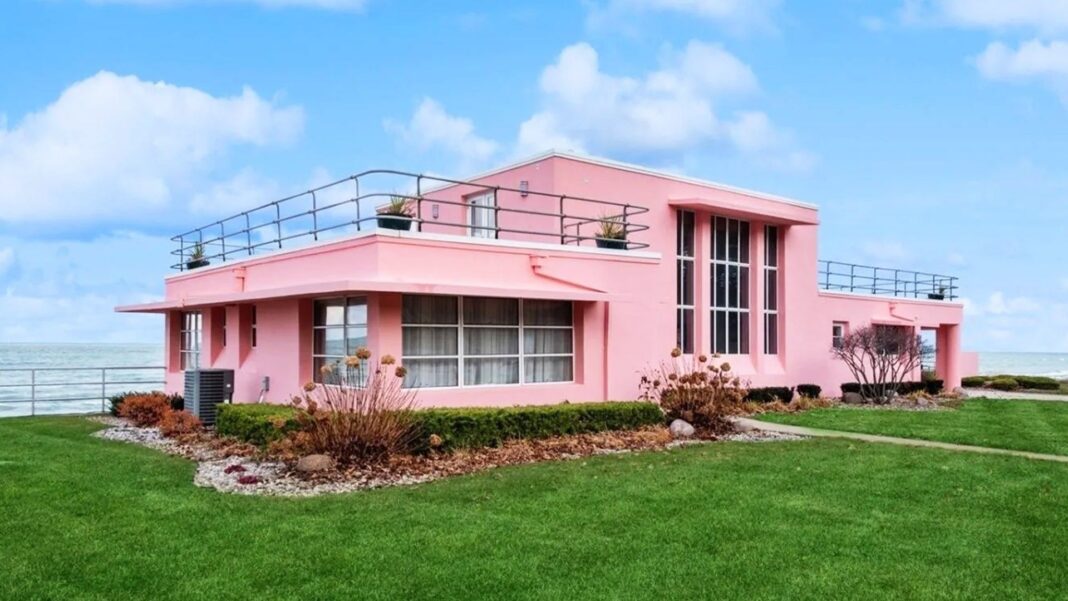 Florida-Style Pink House: A Piece of the 1933 World’s Fair Built in the Hoosier State