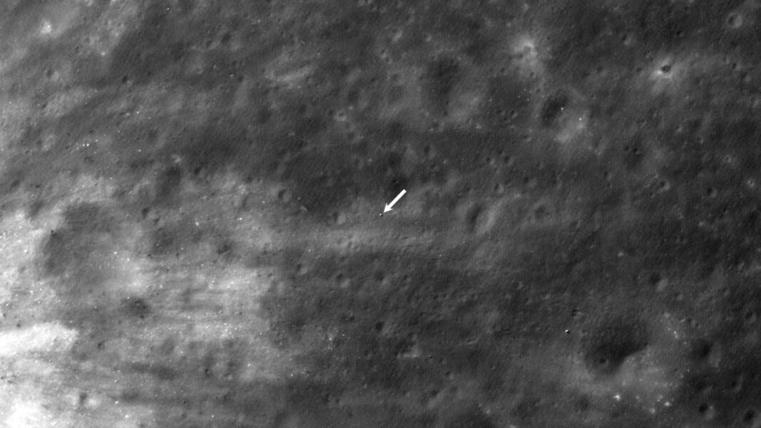 NASA’s Orbiter Captures Photo of Japan’s Struggling SLIM Moon Lander on Lunar Surface