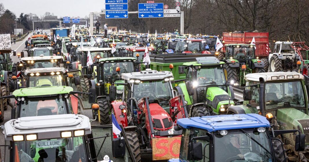 French Highway Chaos: Farmers’ Outrage Boils Over in Economic Turmoil