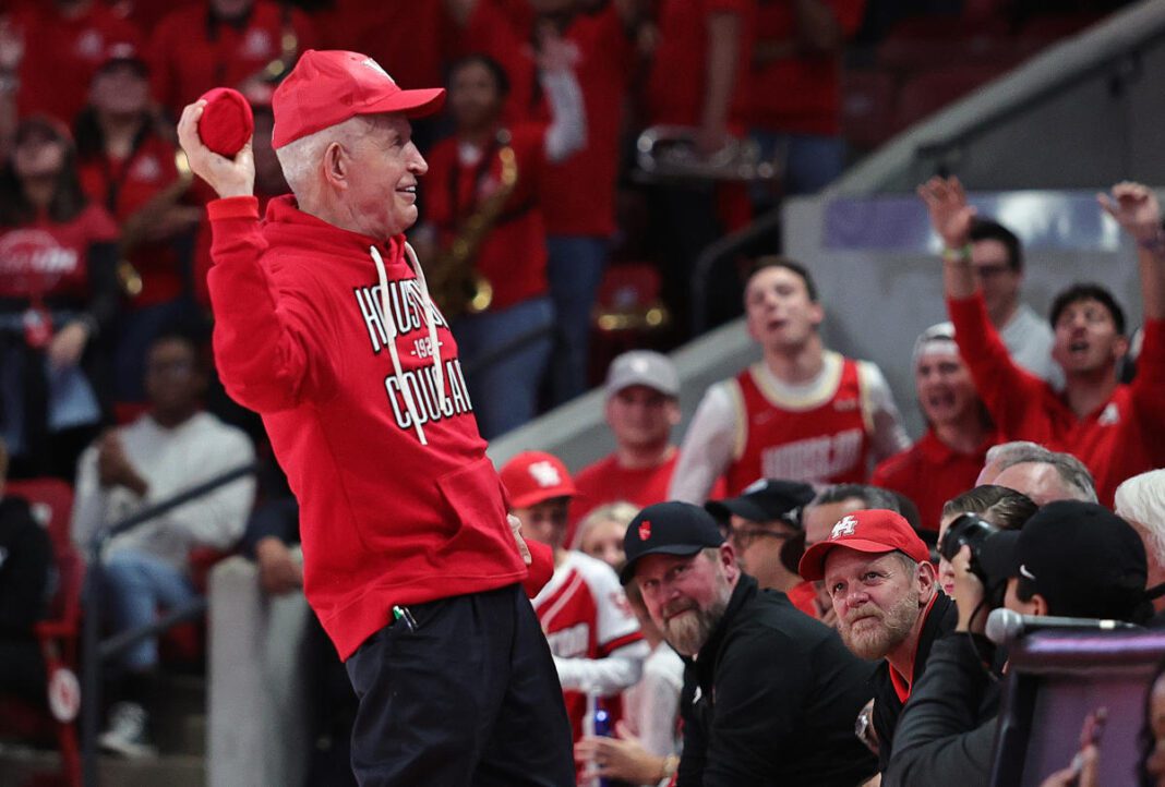 mattress-macks-1-million-bet-on-houston-in-mens-ncaa-tournament-causes-a-stir.jpg Mattress Mack’s $1 million bet on Houston in men’s NCAA tournament causes a stir
