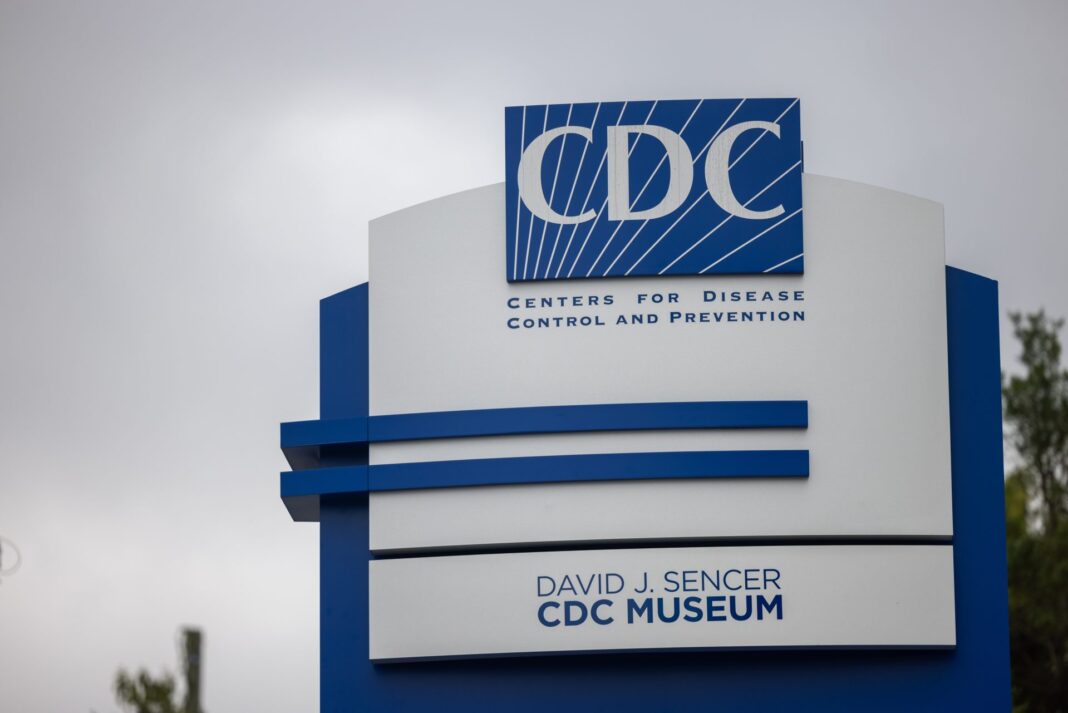 Social Media Buzzes Over CDC’s New Guidelines for COVID-19 Positive Cases