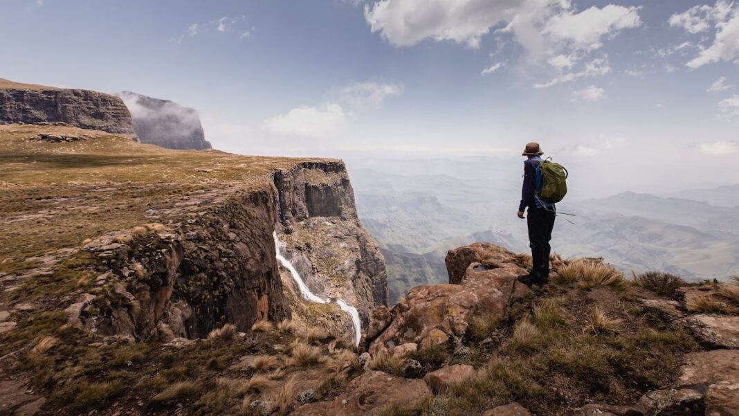 Exploring the Stunning Trails of South Africa’s Drakensberg Mountains