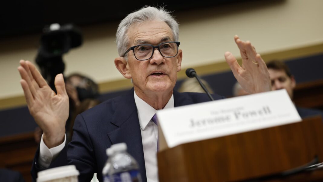 Powell Firmly Stands Against Cutting Interest Rates
