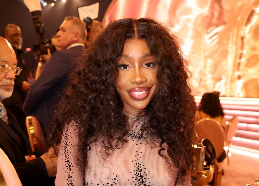 SZA Reveals the Reason She Removed Her Breast Implants