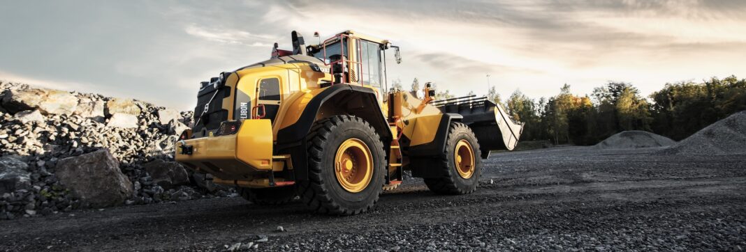 Battle of the Fuel Efficiency: Front End Wheel Loaders Face Off