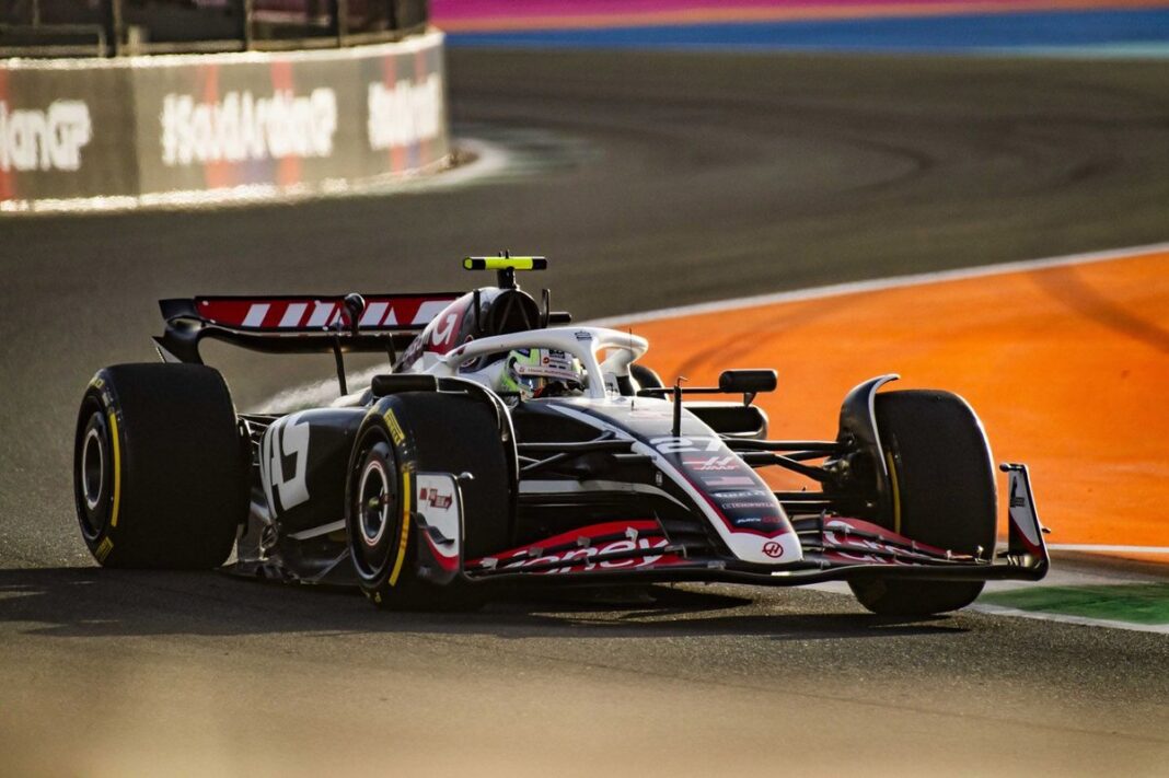 Hulkenberg’s Point in F1 Saudi Arabian GP Sends Haas Team into a Frenzy