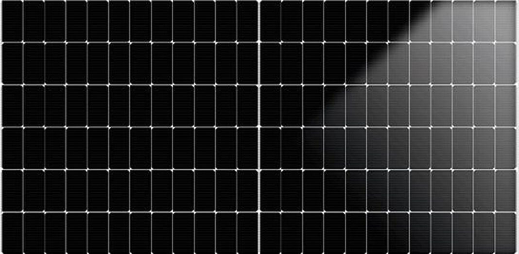 Introducing the Latest Frameless Double-Glass TOPCon Panels by DAH Solar