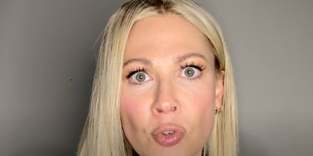 Desi Lydic ‘Foxsplains’ The Money That Donald Trump Owes And It’s Priceless