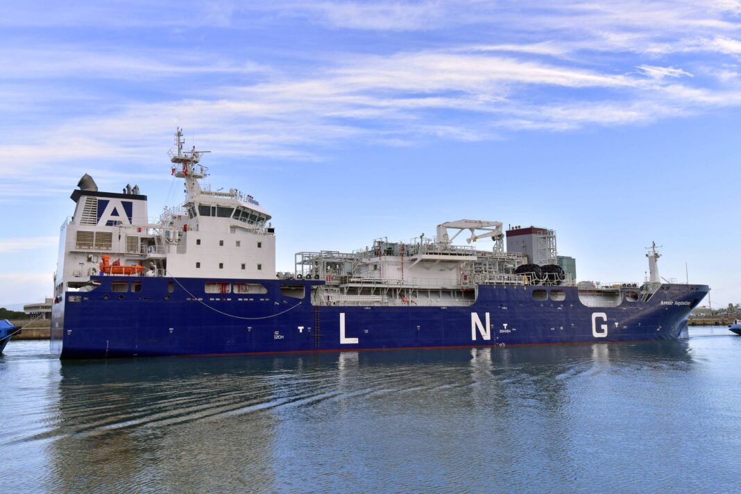 Avenir LNG orders two 20,000 cbm LNG bunker and supply vessels in China