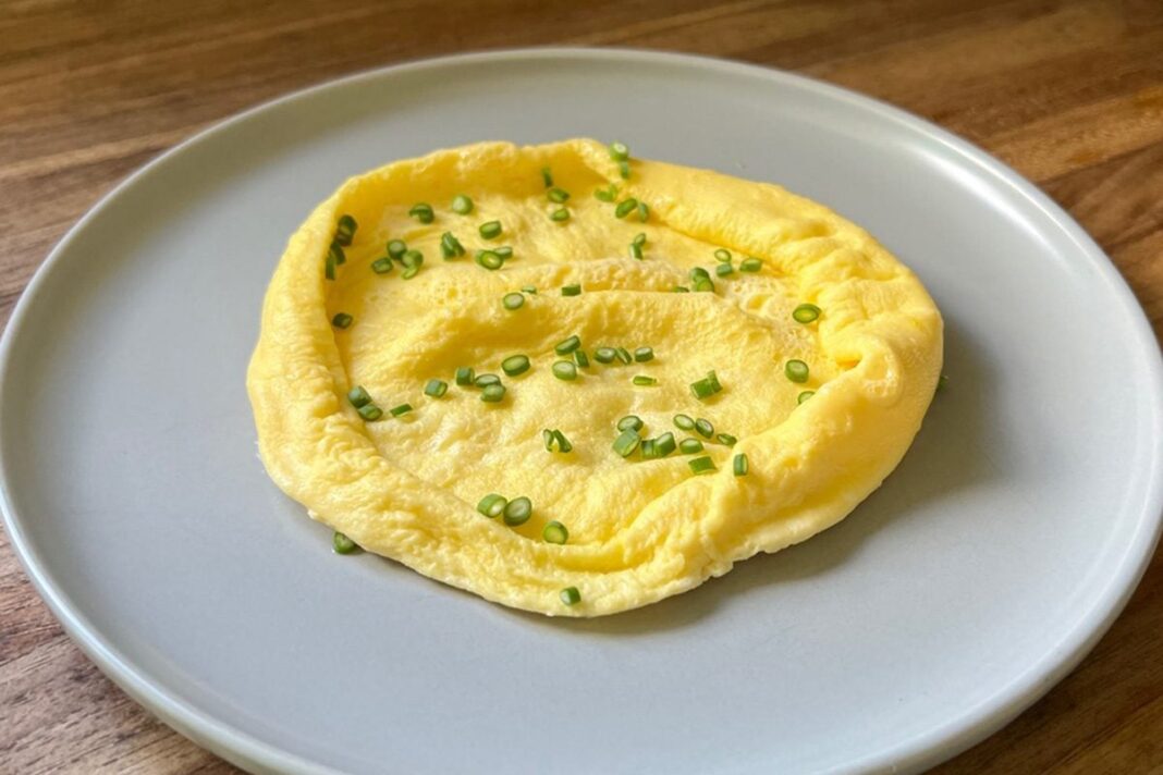 I Tried José Andrés’s Microwave Omelet And Say “Yes Chef” to Mayo
