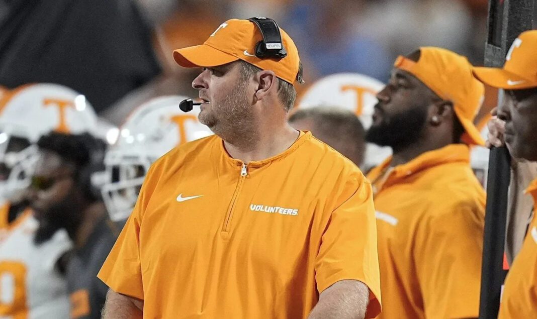 Tennessee projected for bowl game against College Football Playoff team from ACC