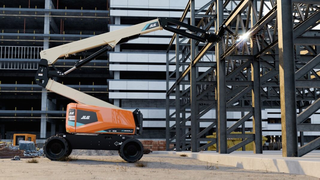 JLG Wins International CES Award for Autonomous Articulated Boom Lift