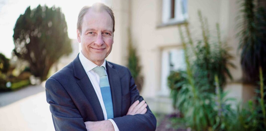 professor-paul-boyle-appointed-chair-of-the-conversation-uk.jpg Professor Paul Boyle appointed Chair of The Conversation UK
