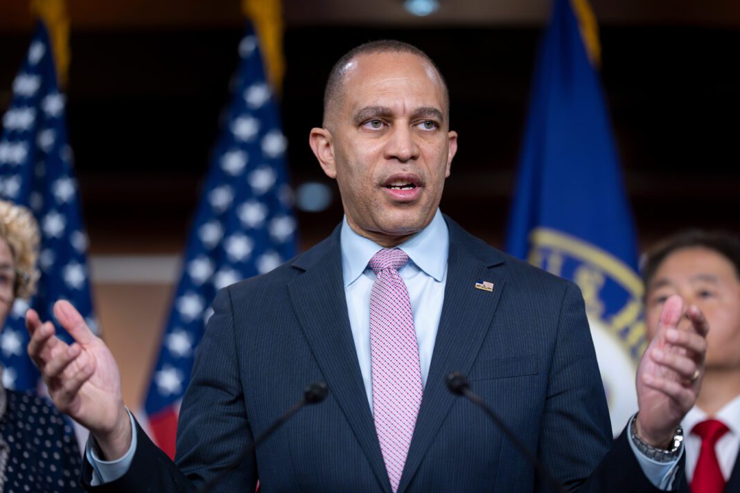 house-democrats-rally-behind-dhs-funding-bill-as-gop-balks.jpg House Democrats rally behind DHS funding bill as GOP balks