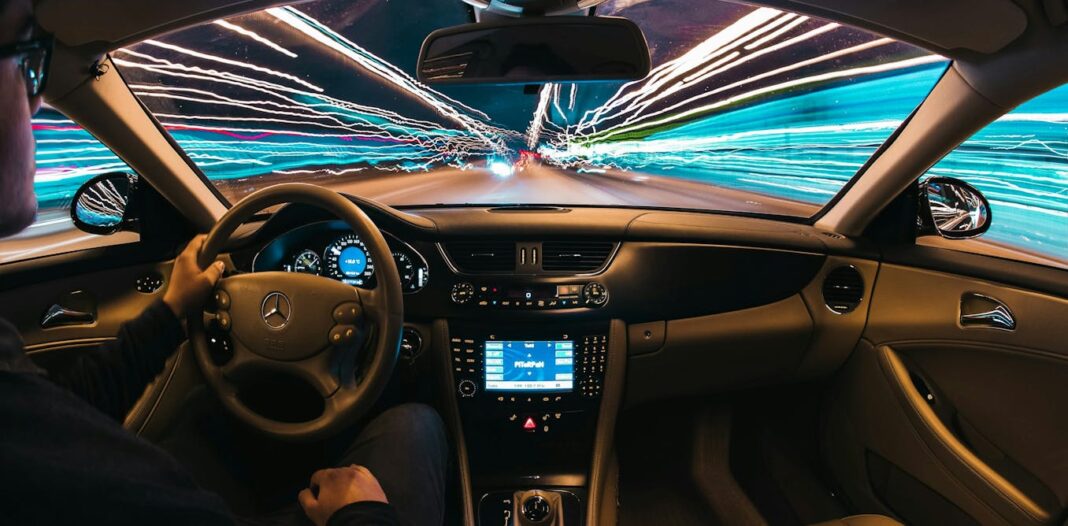 Self-driving cars struggle to see at night or in fog – but imitating the human brain can make them safe