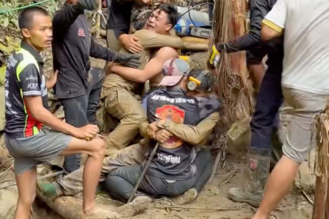 emotional-scenes-as-more-survivors-pulled-from-flooded-laos-cave.jpg Emotional scenes as more survivors pulled from flooded Laos cave